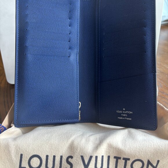 LOUIS VUITTON Portefeuille Brazza Bifold Wallet Taigarama Blue - Picture 4 of 7